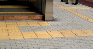Тактильная плитка ПВХ в Белорецке - купить от 710 руб. в ТротуарнаяПлитка