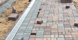 Укладка плитки на дорожке в Белорецке от 811 руб. - доступная стоимость