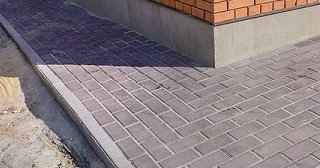 Укладка плитки на отмостку: Цена от 811 руб. в Белорецке от ТротуарнаяПлитка