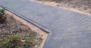 Укладка тротуарной плитки на основание в Белорецке в октябре