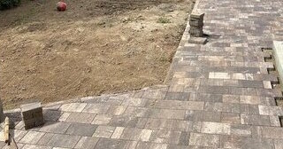 Профессиональная укладка тротуарной плитки на клей в Белорецке в октябре